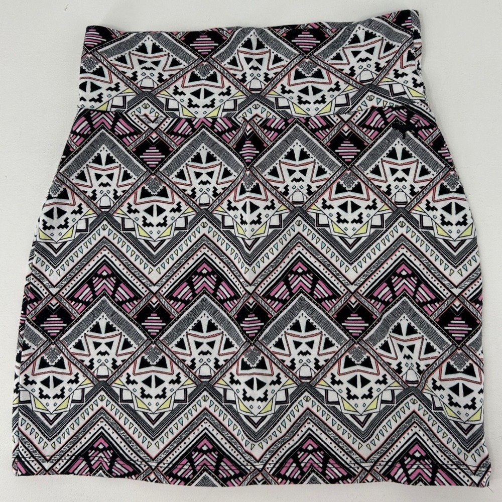 Victoria's Secret PINK Geometric Tribal Print Mini Skirt Black Pink Size M NEW
